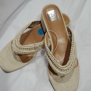 DV Dolce Vita beige natural‎ woven raffia block heel thong sandals size 10 new